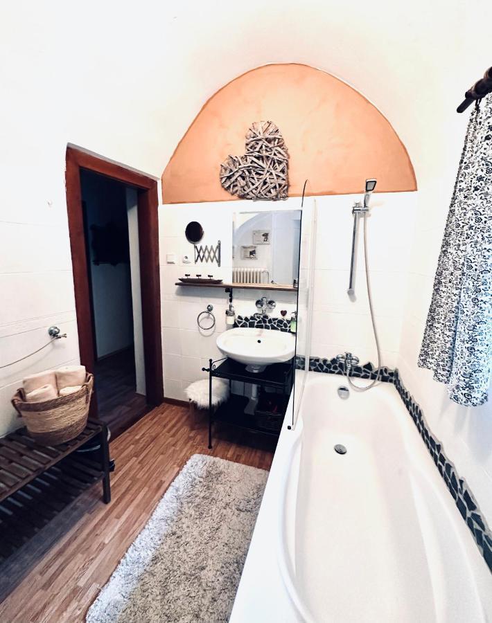 Kristinka Hotel Чешки Крумлов Екстериор снимка